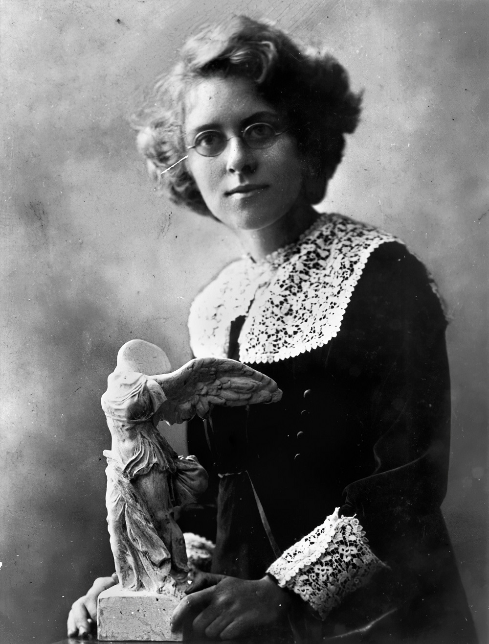 Daphne Mayo (1895 - 1982) - photo 1